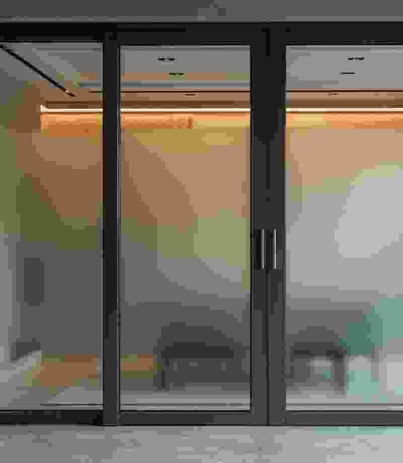 Showcase - 3 gallery-item-8